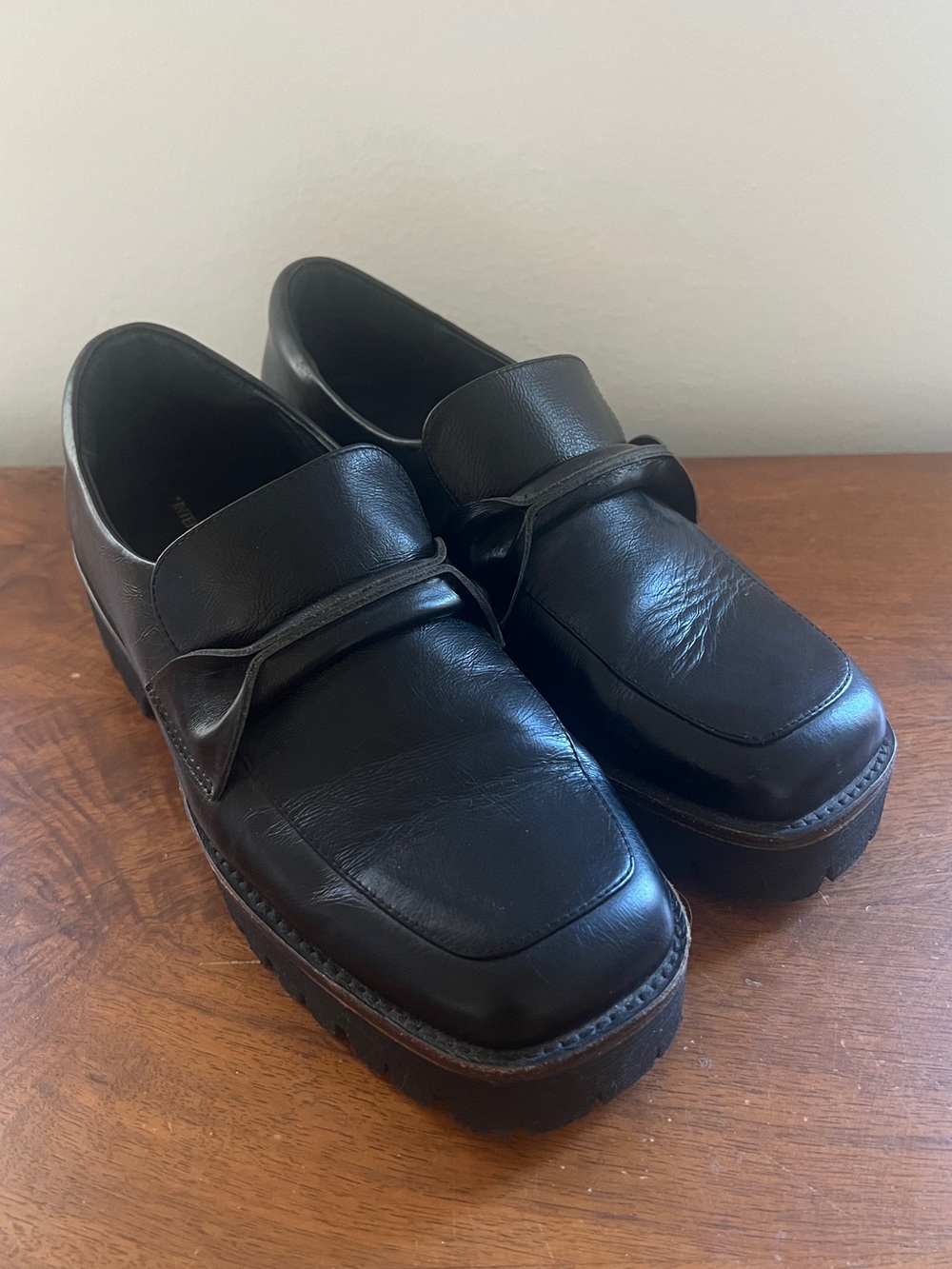 Intentionally Blank Loafers